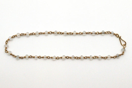 Bracelet - 18k gold, Rainbow Moonstone