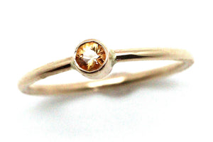 Rings - 14k gold, Yellow Sapphire